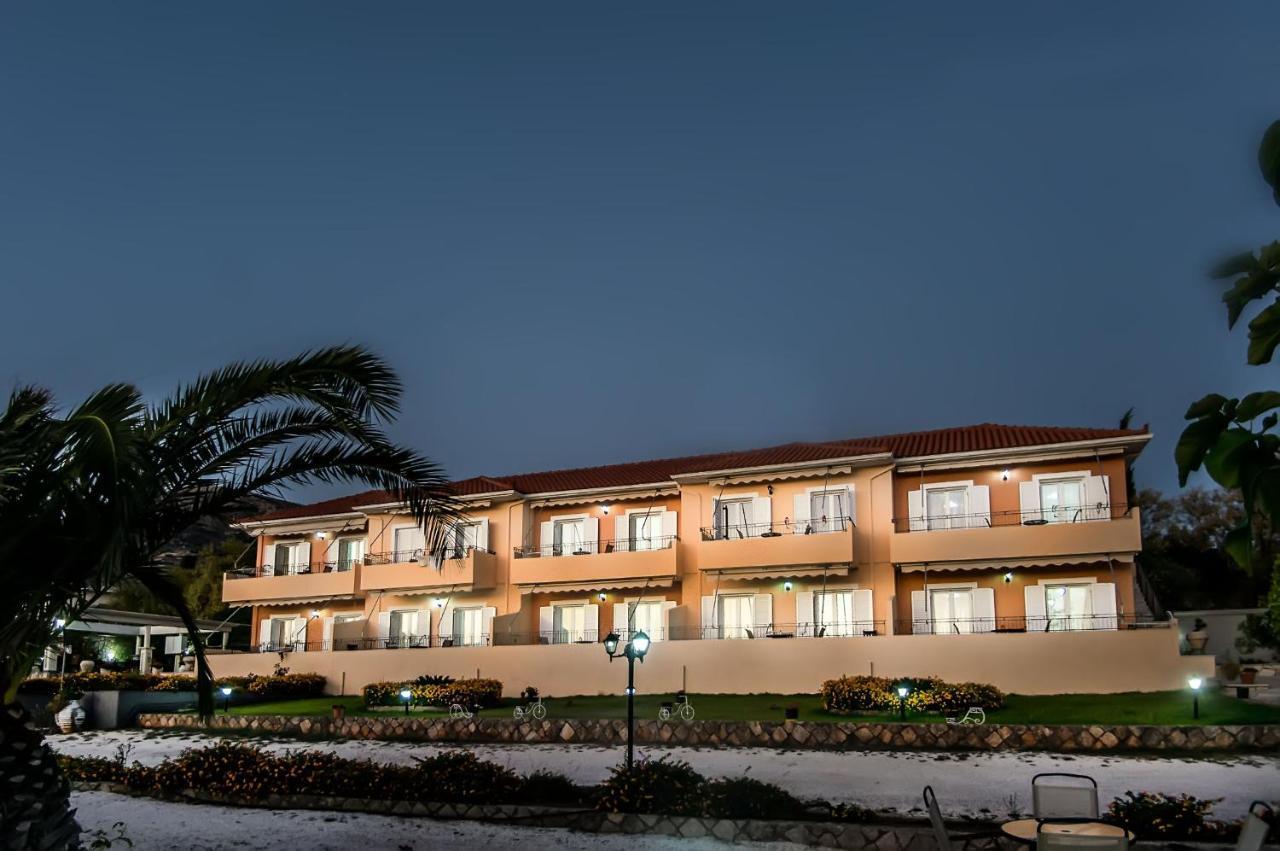 Aristotelis Apartments Razata Экстерьер фото