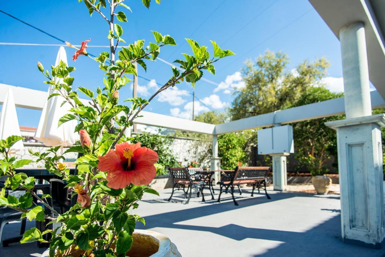 Aristotelis Apartments Razata Экстерьер фото