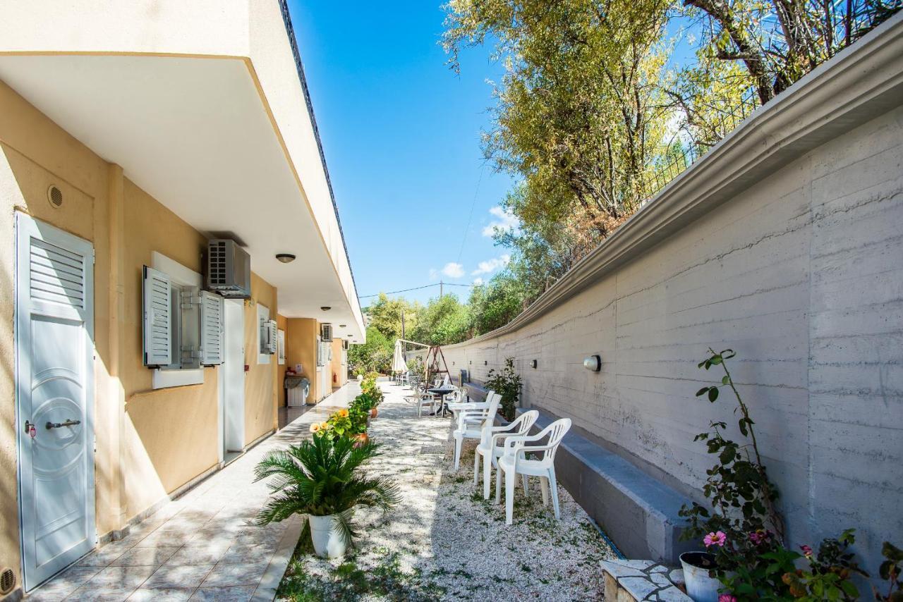Aristotelis Apartments Razata Экстерьер фото