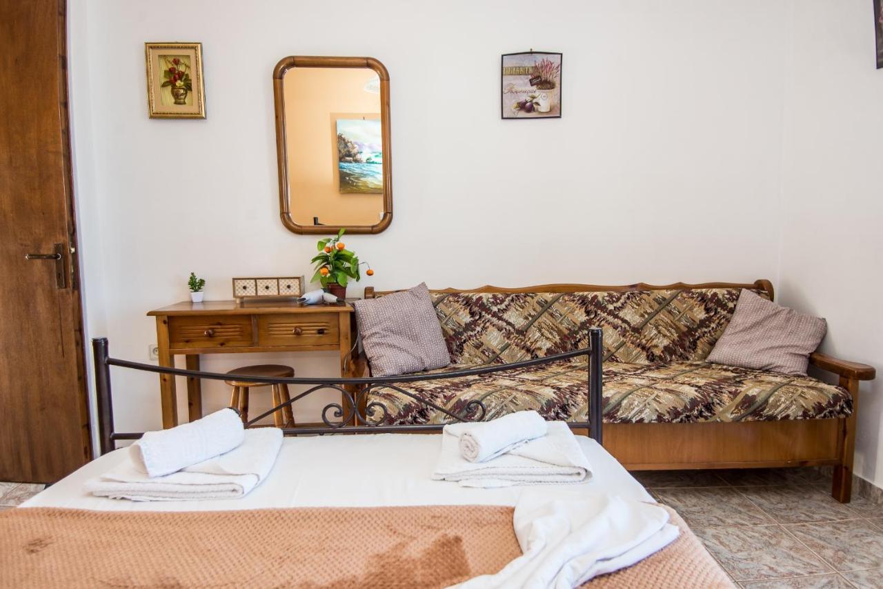 Aristotelis Apartments Razata Экстерьер фото