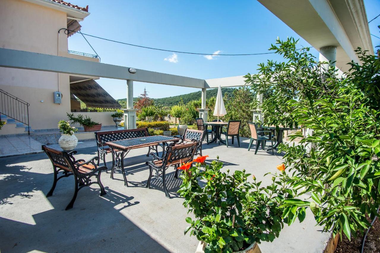 Aristotelis Apartments Razata Экстерьер фото