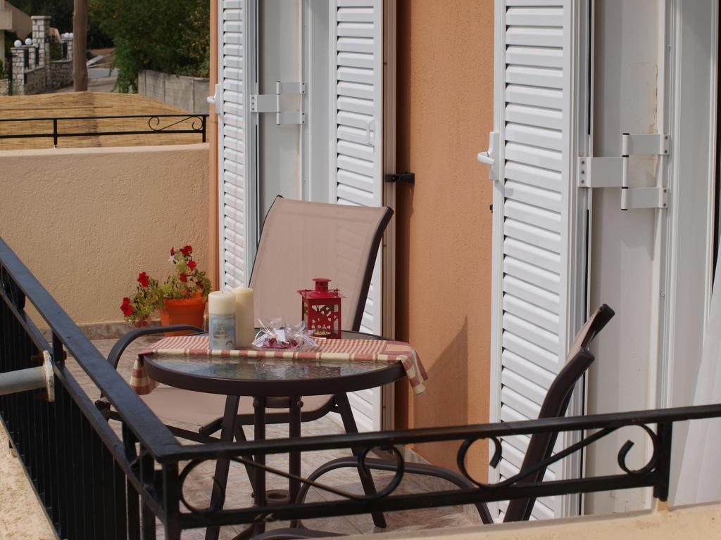 Aristotelis Apartments Razata Экстерьер фото